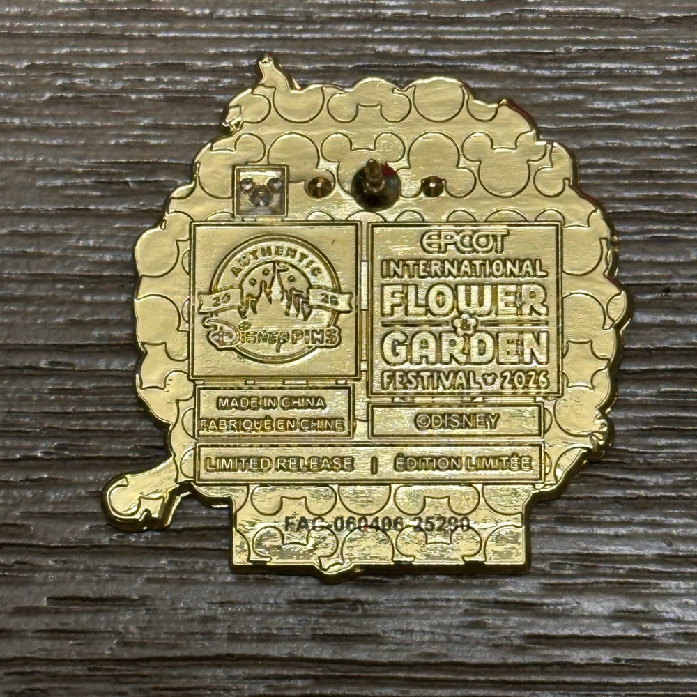 Disney Parks 2026 Disney Parks Epcot Flower & Garden Mystery Box Pin Miss Piggy - Picture 3 of 4
